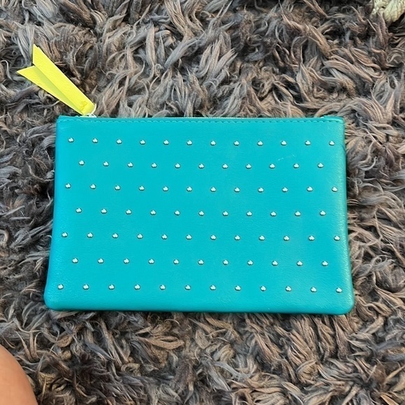 Green with silver studs ipsy makeup bag - Picture 2 of 4